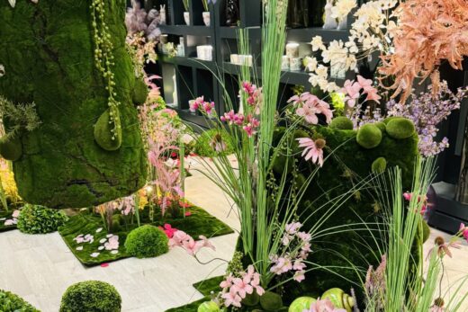Plongez dans la Fraîcheur du Printemps avec Feuillazur : Découvrez Notre Collection Événementielle pour Sublimer Vos Vitrines